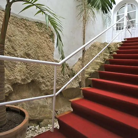 Benali Guest house 2*